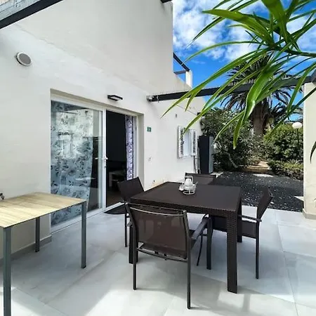 B-rent Alisios Playa Crispy Sunny